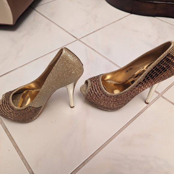 DAZONE Gold High-Heels - Picture 5 of 5